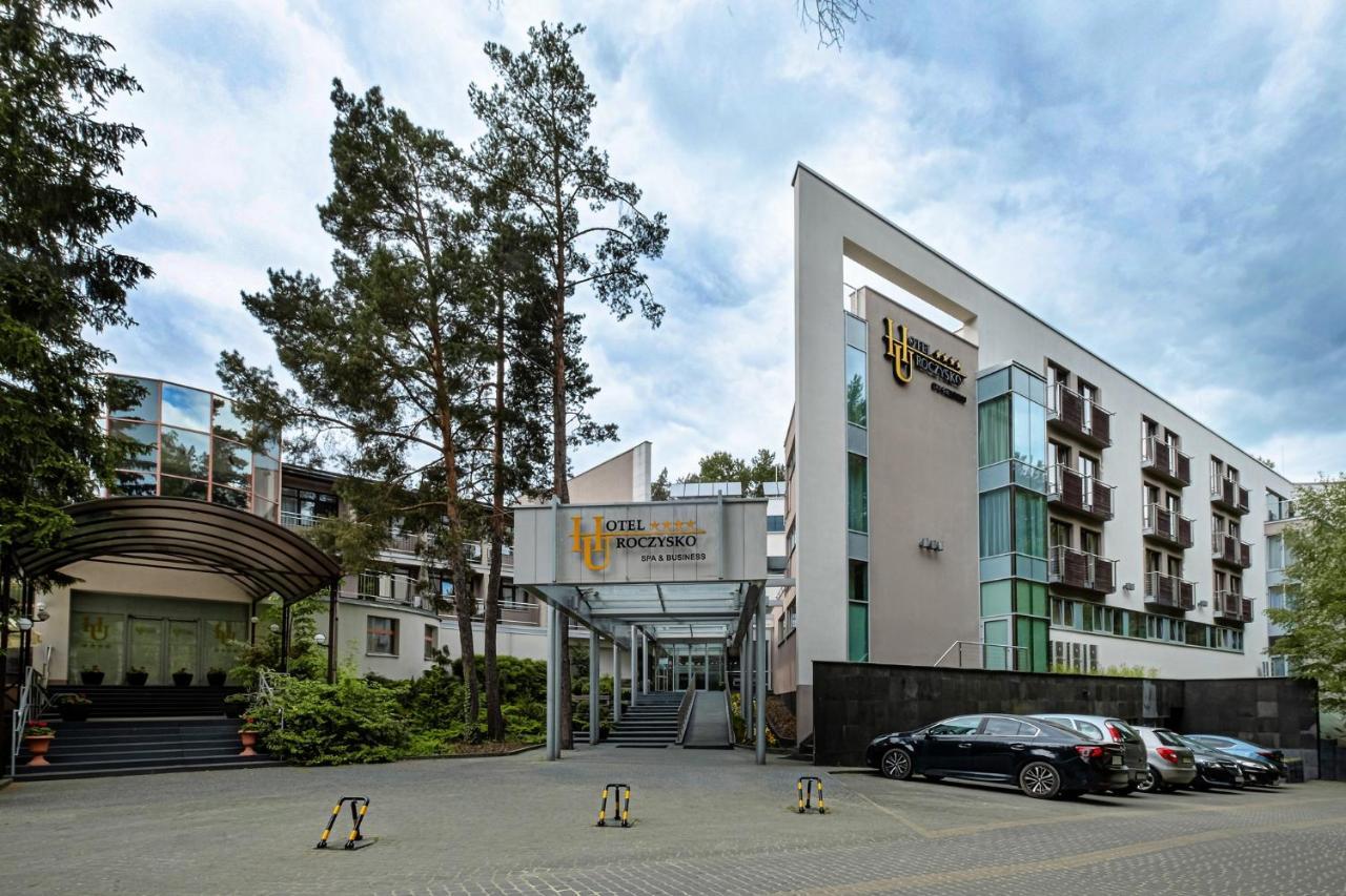 乌洛捷斯科酒店 Cedzyna 外观 照片