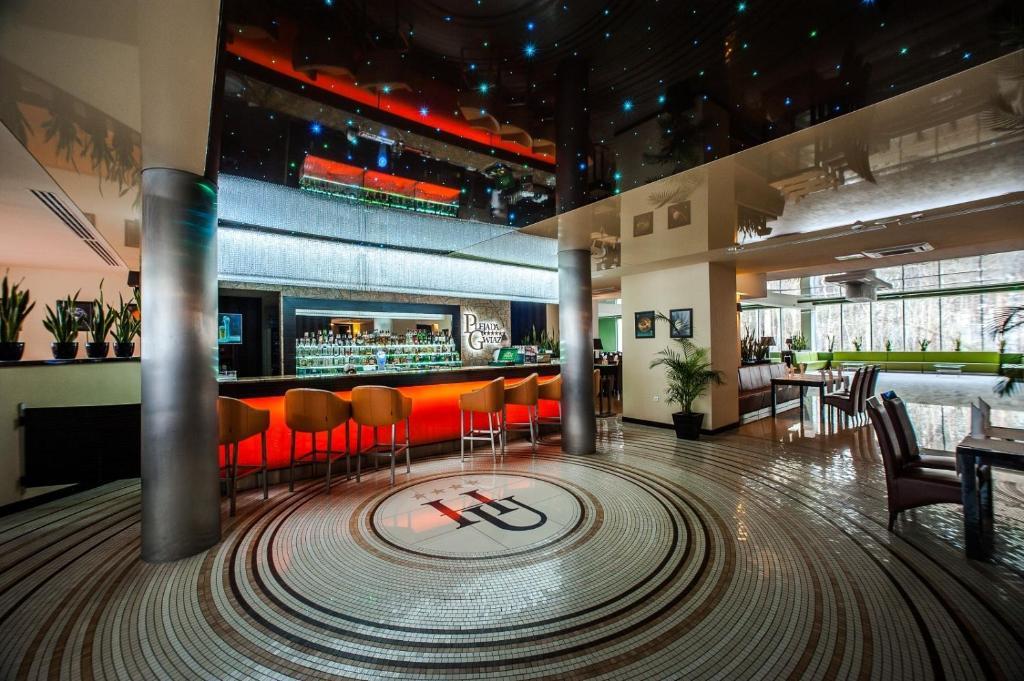 乌洛捷斯科酒店 Cedzyna 外观 照片
